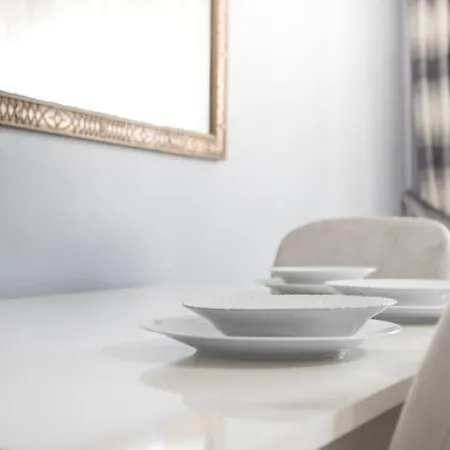 Large In A Quiet Area 40 اسطنبول