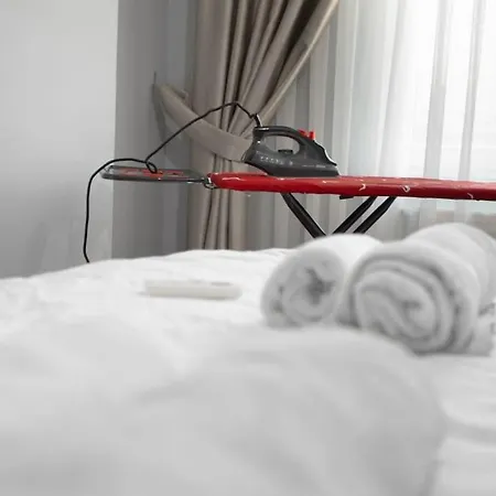 Large In A Quiet Area 40 اسطنبول